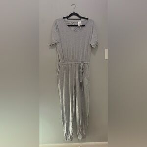 Serra Gray Jumpsuit with Tie Waist and Relaxed Fit